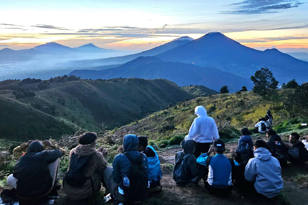 Borobudur Dieng Mt.Prau Tour