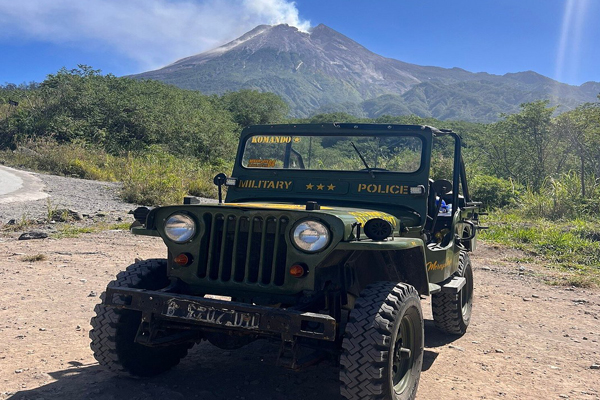 Borobudur Merapi Jeep Tour