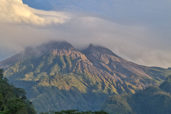 Merapi Jeep Sunrise Borobudur Tour