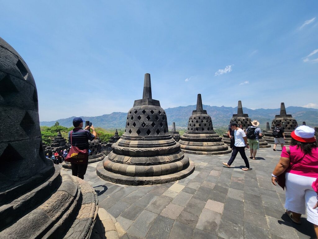 java borobudur tour