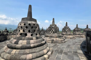 Borobudur Merapi Prambanan Tour